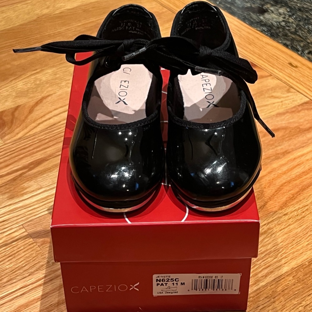 Capezio girls tap shoes